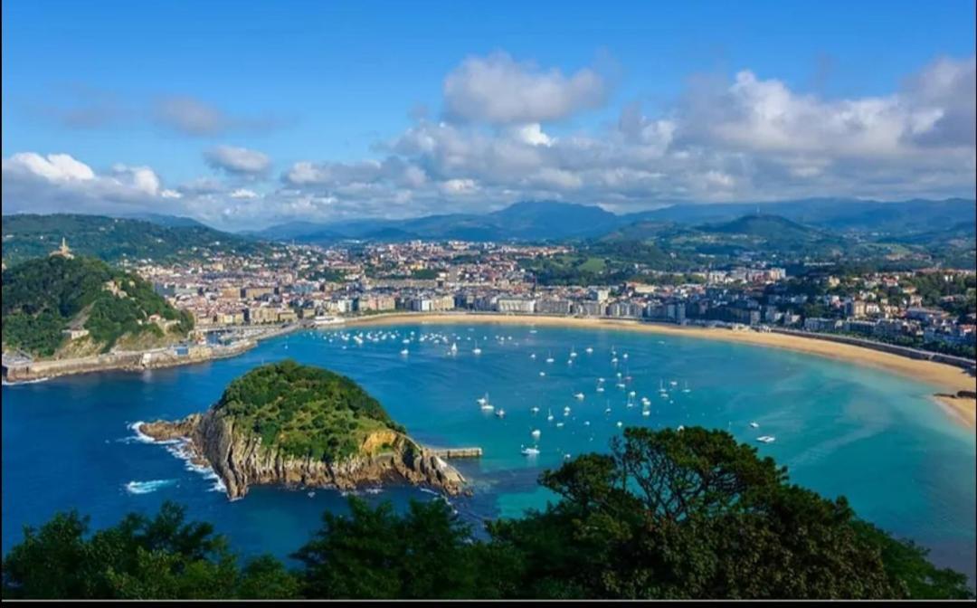 Beach Accommodation Apartment San Sebastián Exterior photo